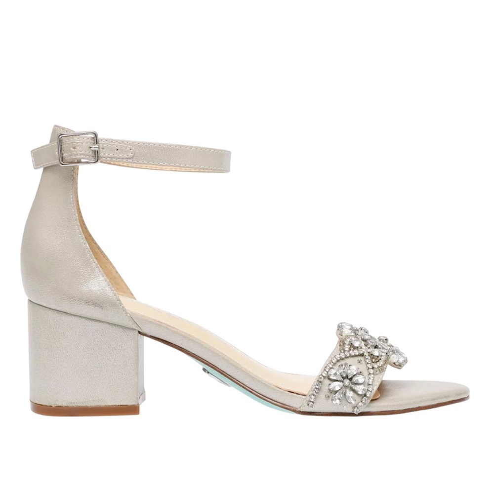 NEW Betsey Johnson Heels - Picture 2 of 8
